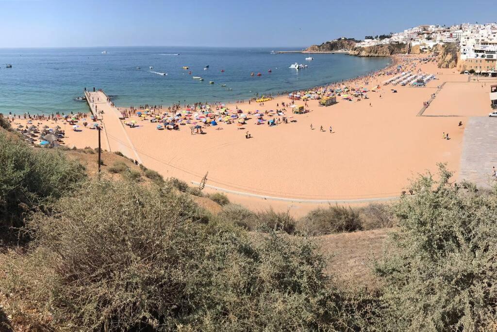 Alexa Apartment T2, Albufeira Center Two Bedrooms Self Check-In Extérieur photo